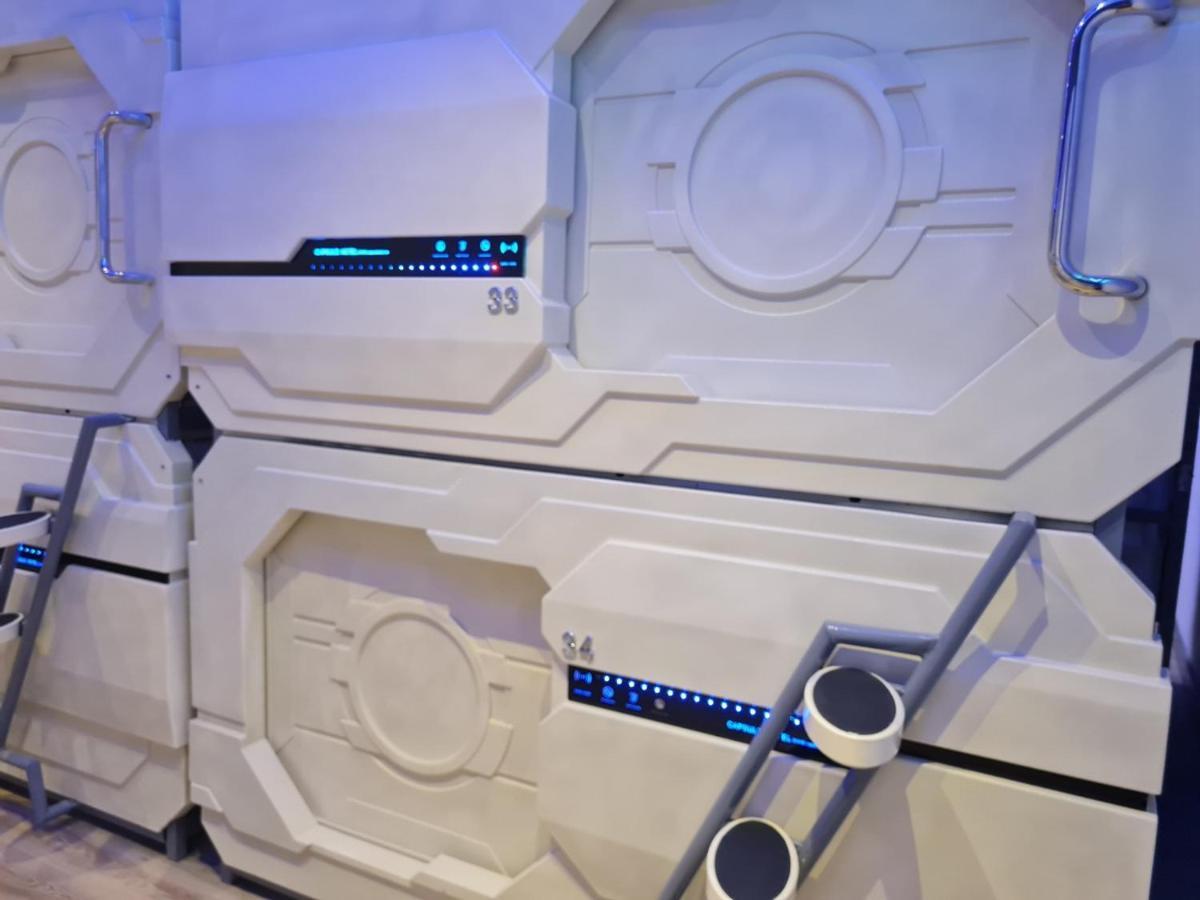 Capsule Riverside Хошимин Экстерьер фото