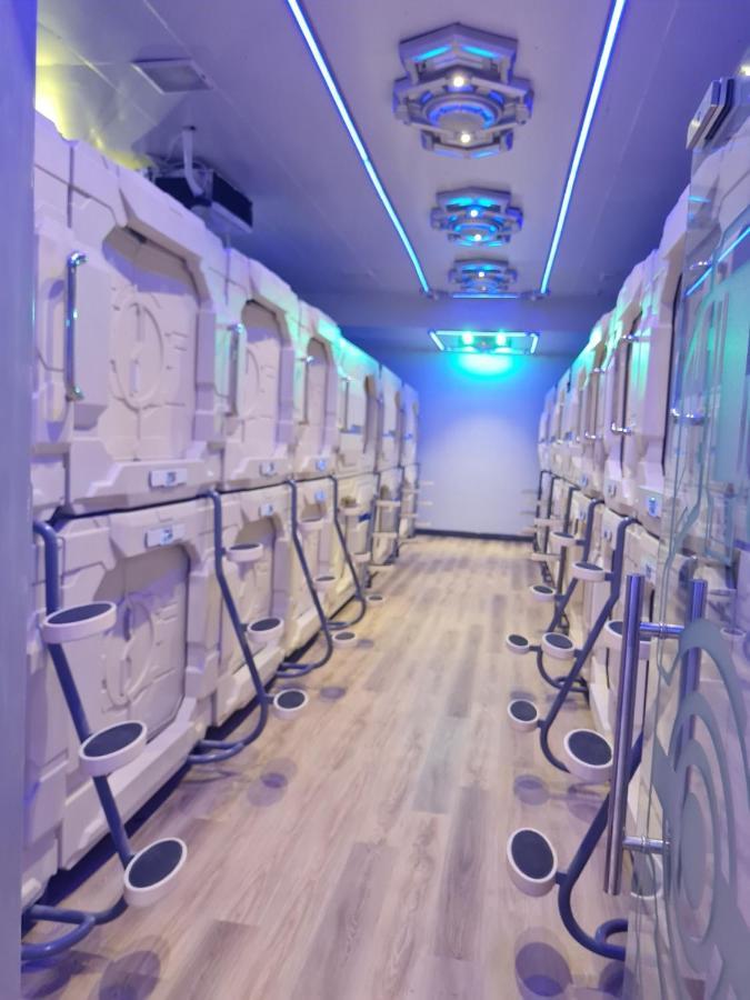 Capsule Riverside Хошимин Экстерьер фото
